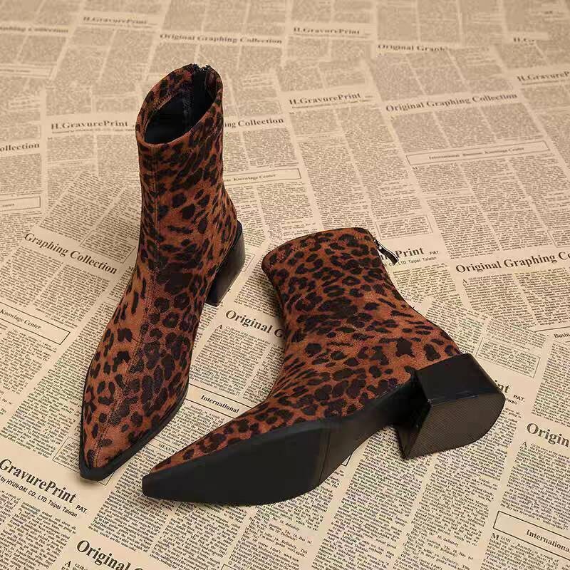 Vintage Fashion Style - Sepatu Bot Wanita Hak Rendah Modern,