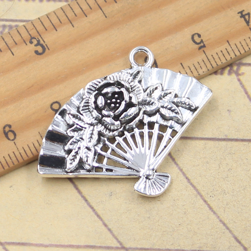 Vintage Fashion Finds - 5 Buah Kipas Bunga Jimat 25X36Mm
