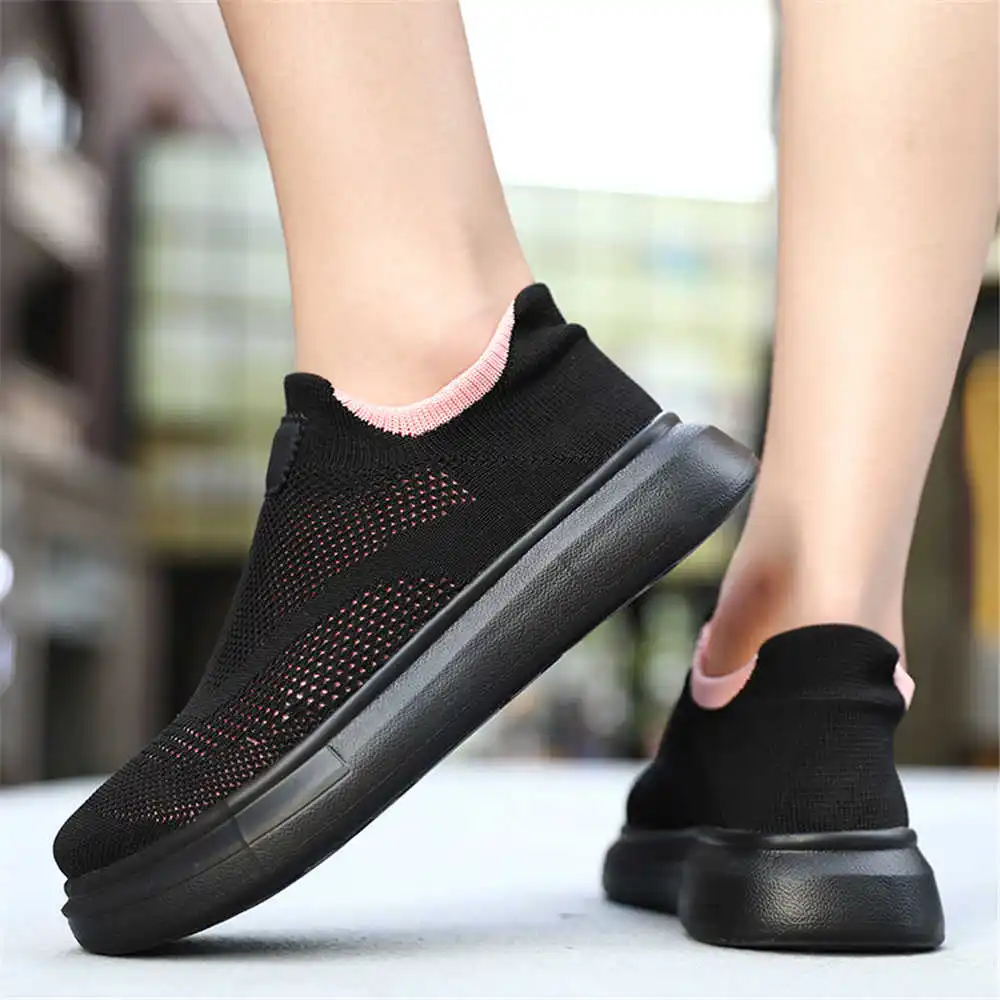 Vintage Fashion Collecting And Wearing Designer Classics - Stoking Platform sepatu cokelat untuk wanita